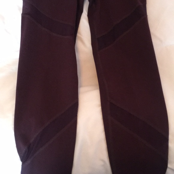 Wine colored old navy leggings - Picture 2 of 5
